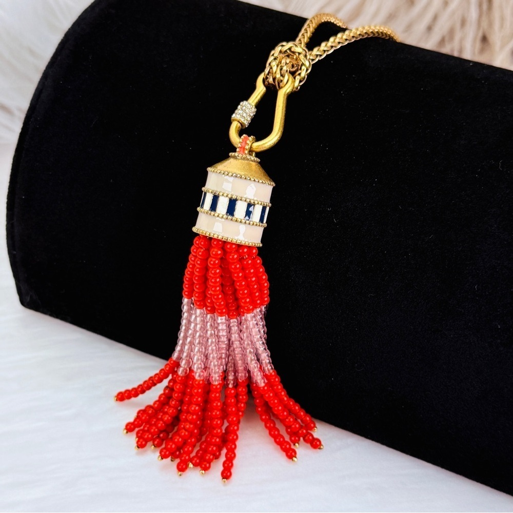 Gorgeous, goldtone, fringe pendant, long layering, costume necklace